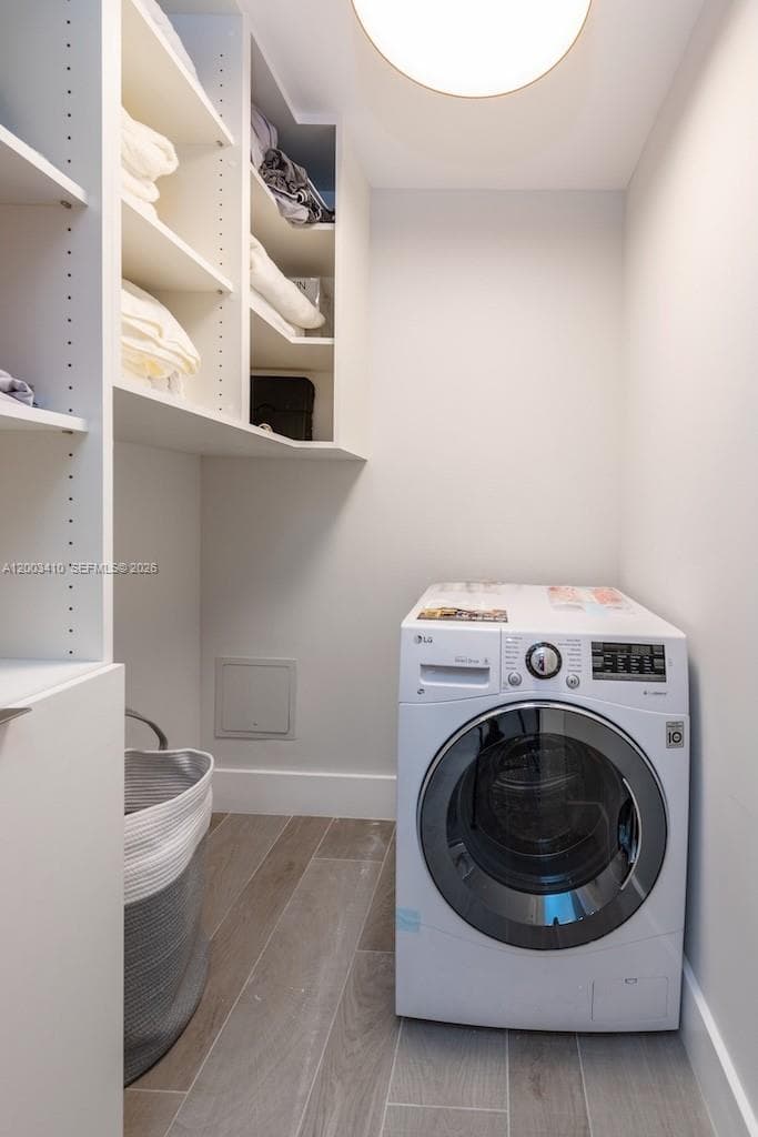 2301 Collins Ave 335 photo 8