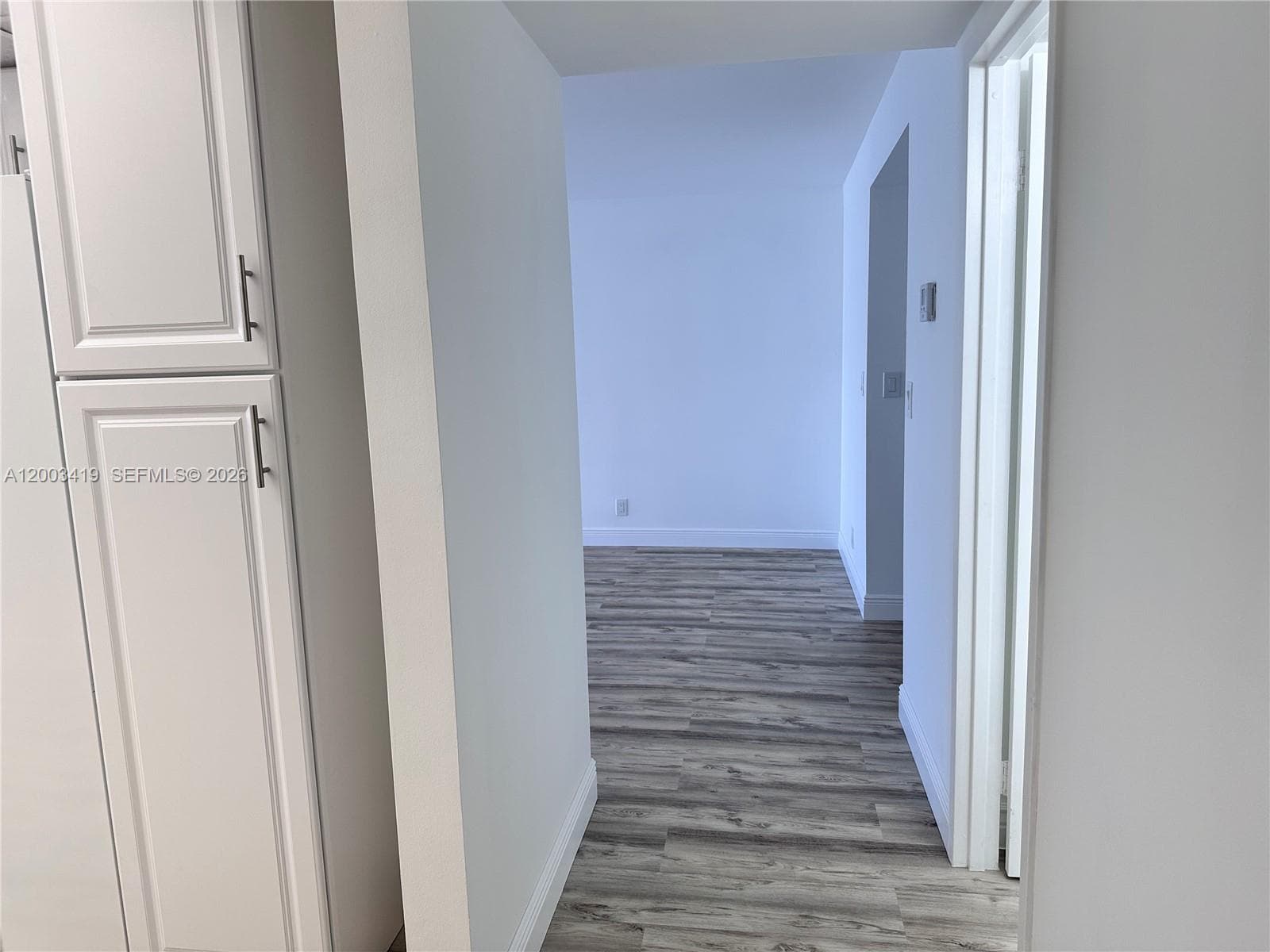 800 Parkview Dr 522 photo 20