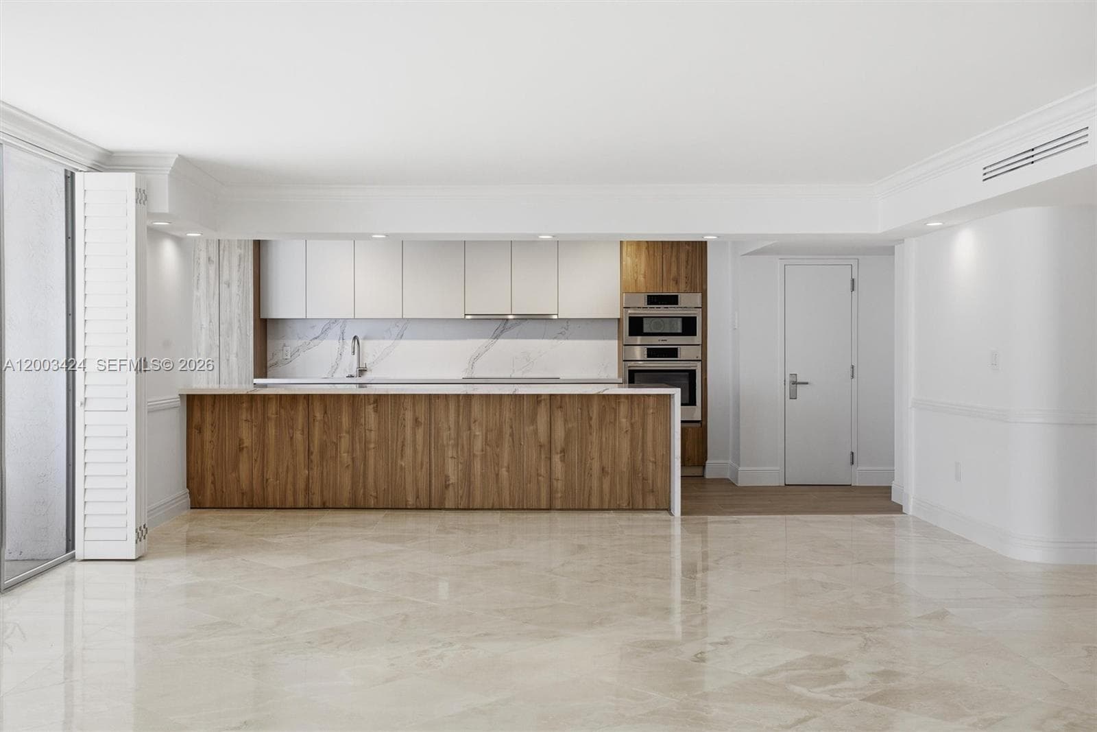 600 Grapetree Dr 4BS photo 6