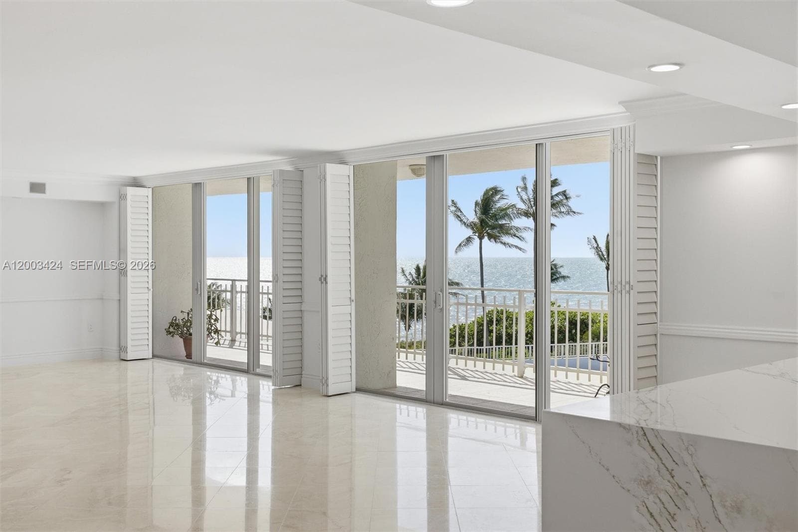 600 Grapetree Dr 4BS photo 16