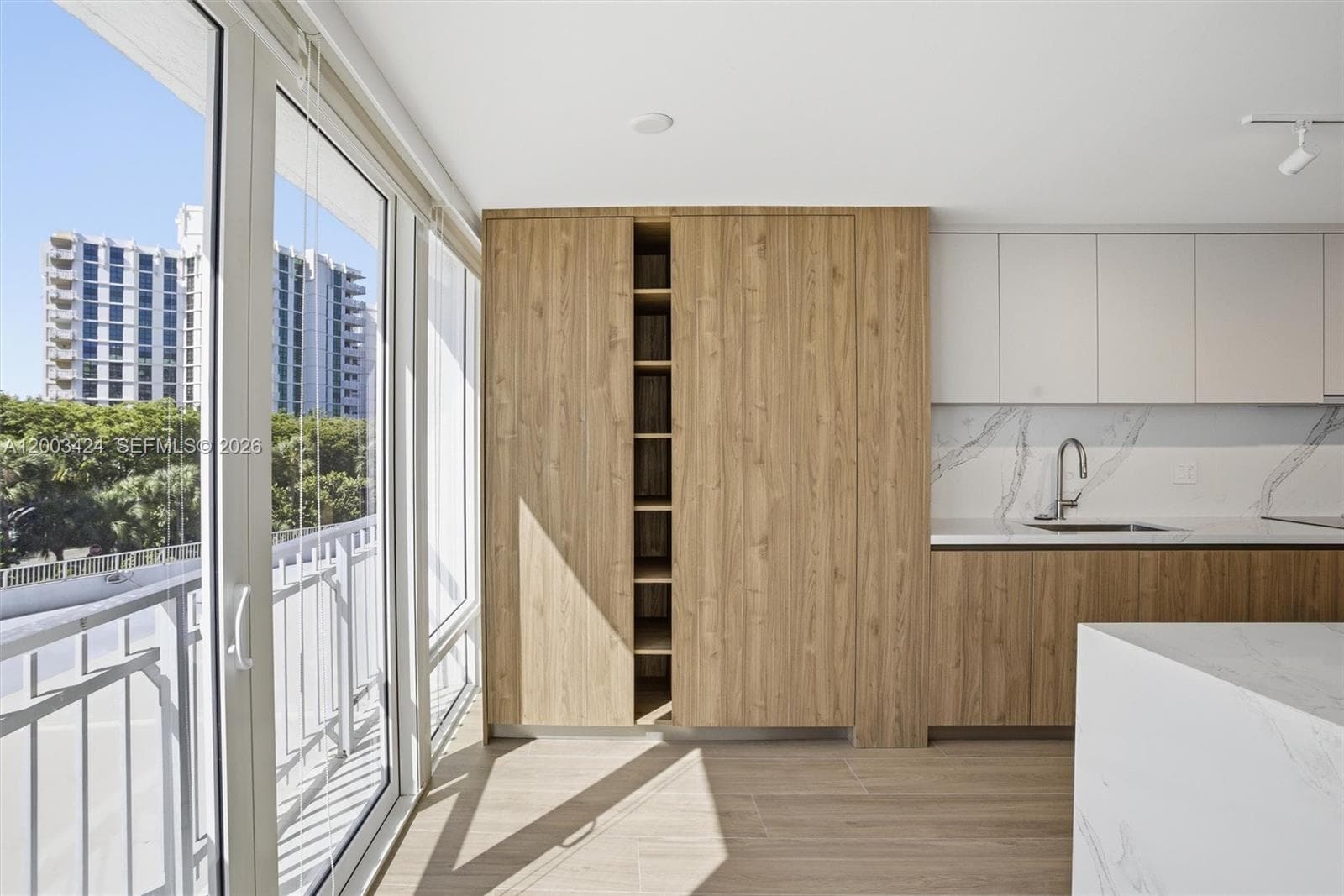 600 Grapetree Dr 4BS photo 11