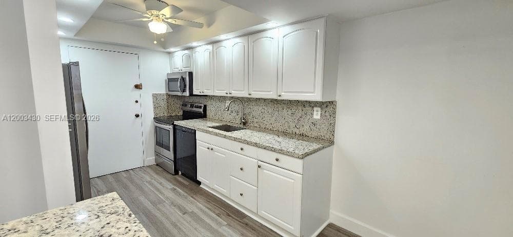 18051 Biscayne Blvd 802 photo 1