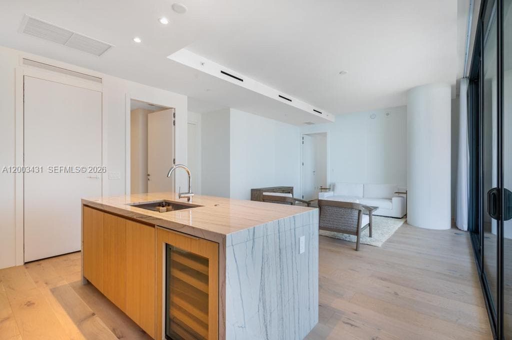 4111 S Ocean Dr 1710 photo 16
