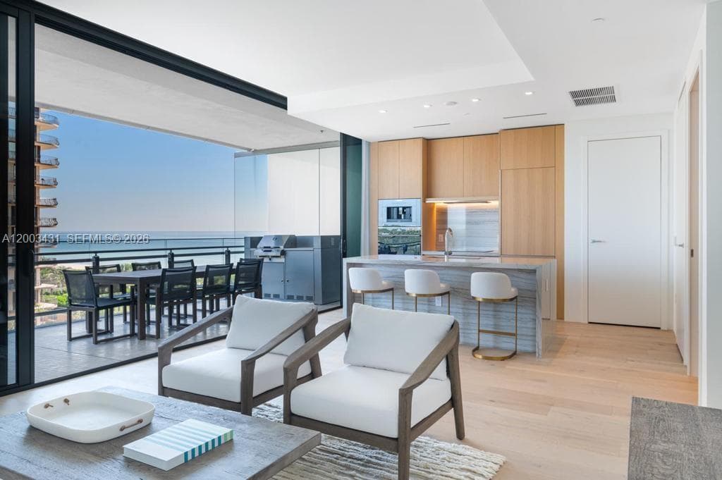 4111 S Ocean Dr 1710 photo 8