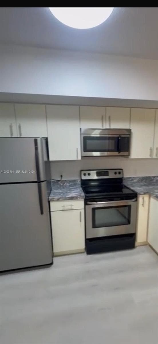 5077 NW 7th St 1107 photo 11