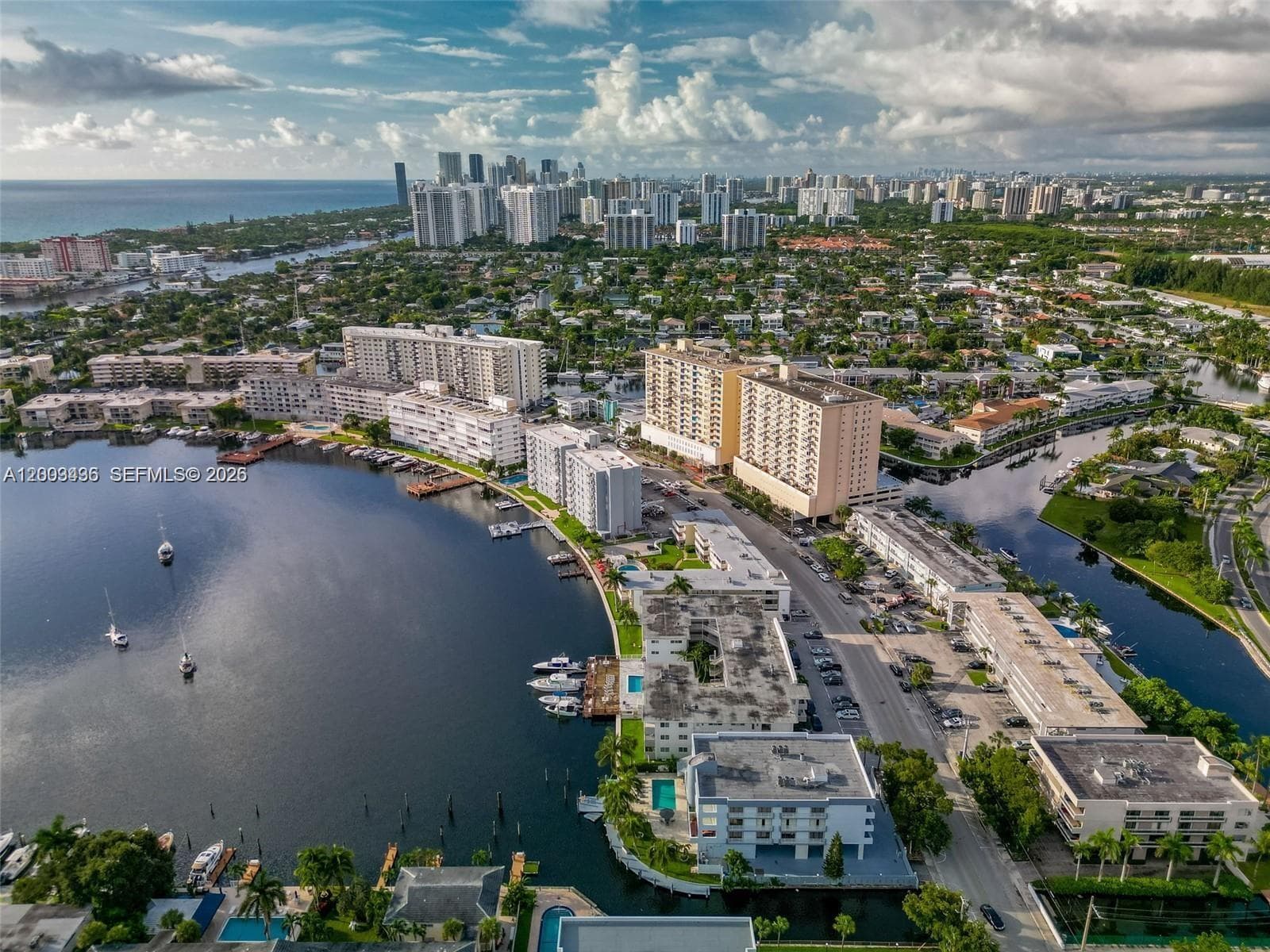 437 Golden Isles Dr 4J photo 6