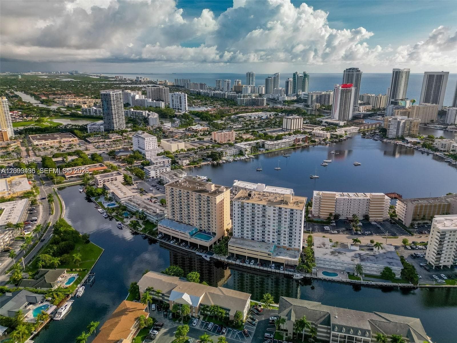 437 Golden Isles Dr 4J photo 5