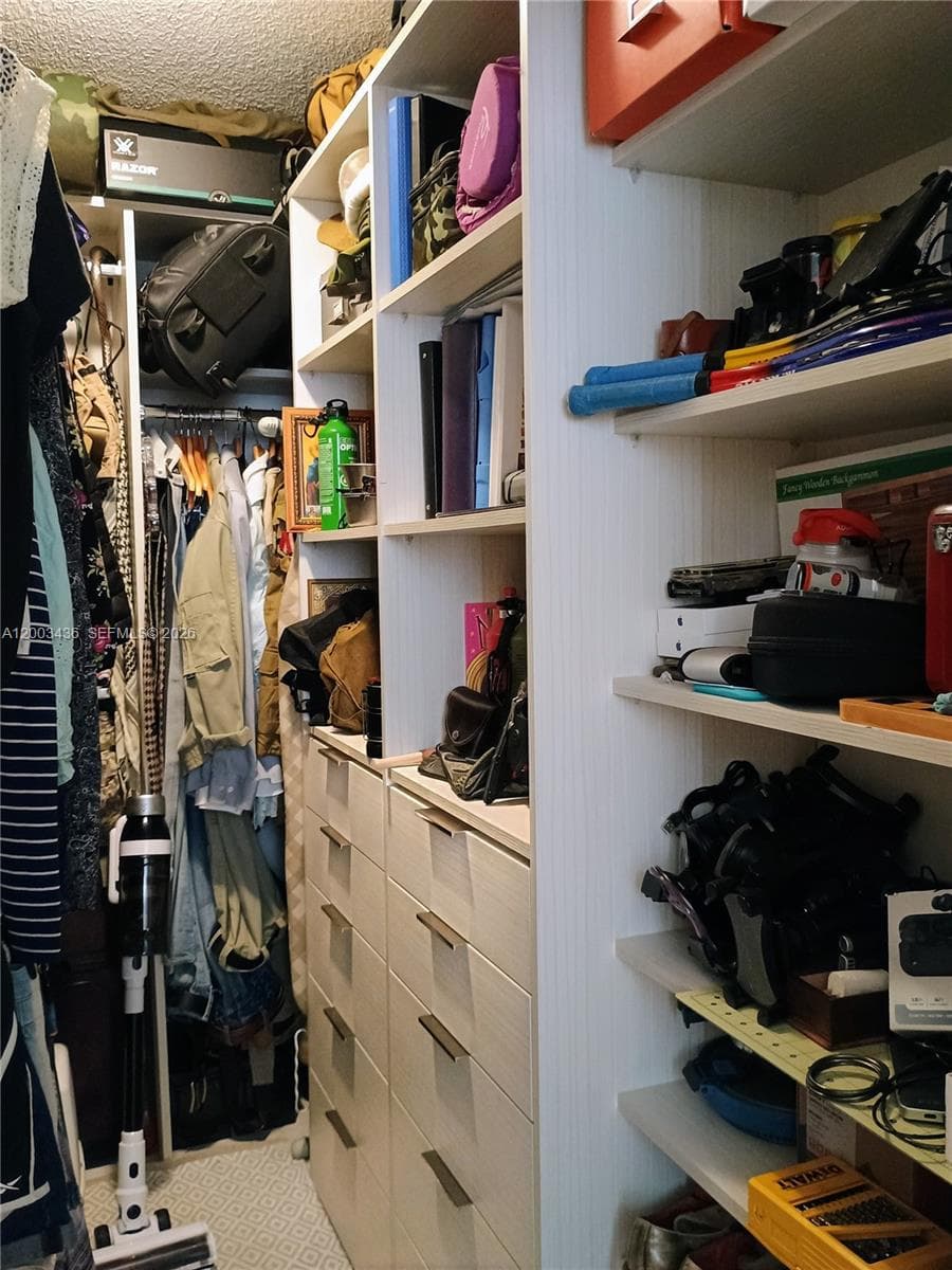 437 Golden Isles Dr 4J photo 11