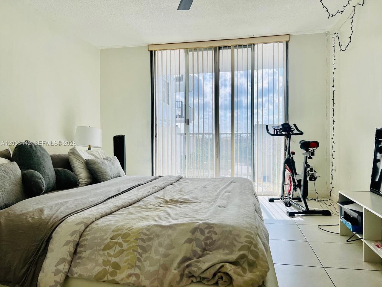 2750 183rd St 407 photo 5