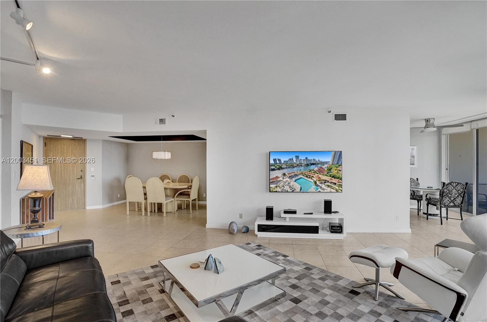 19667 Turnberry Way 9B photo 20