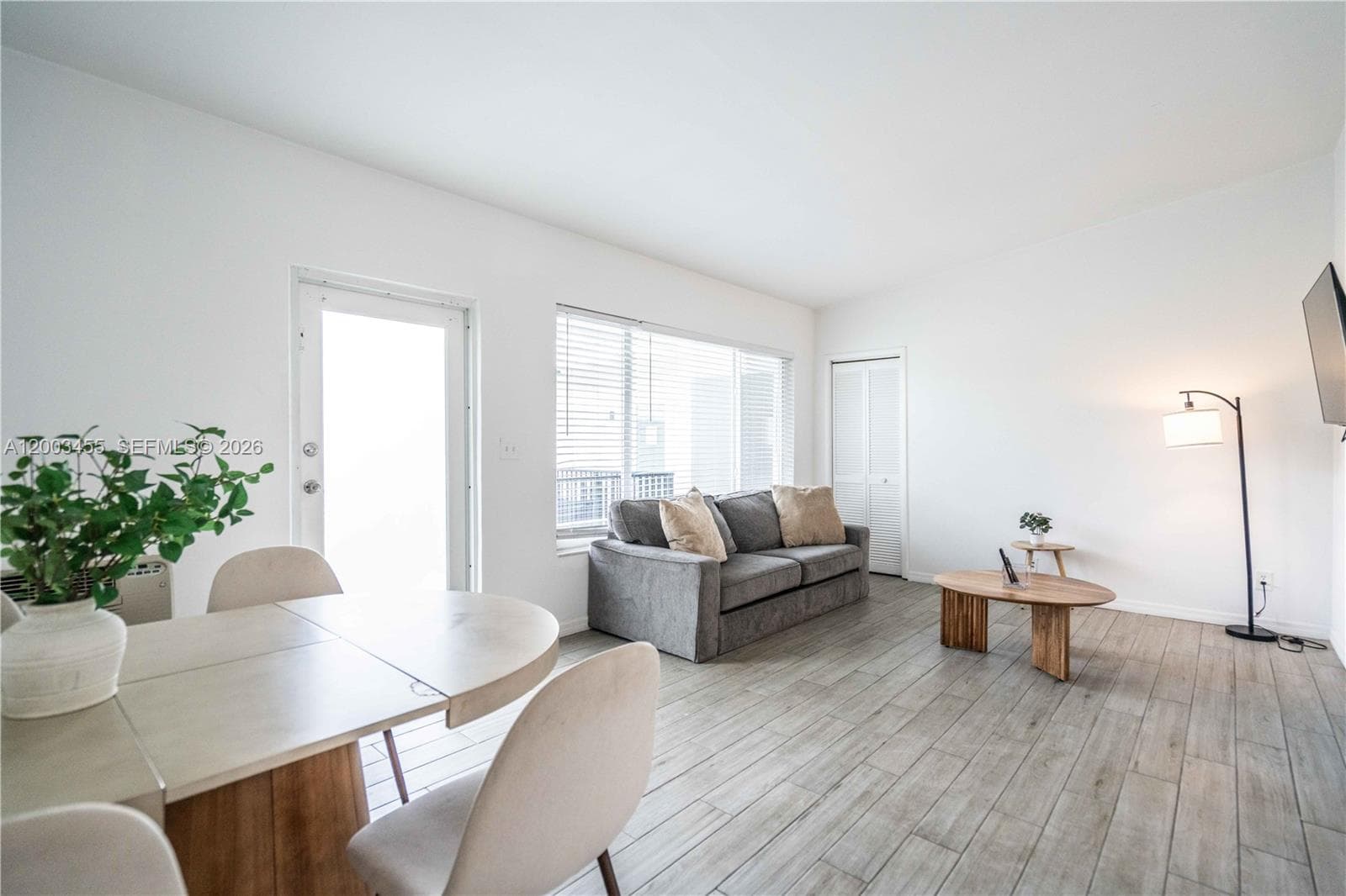 1750 Treasure Dr 7 photo 6