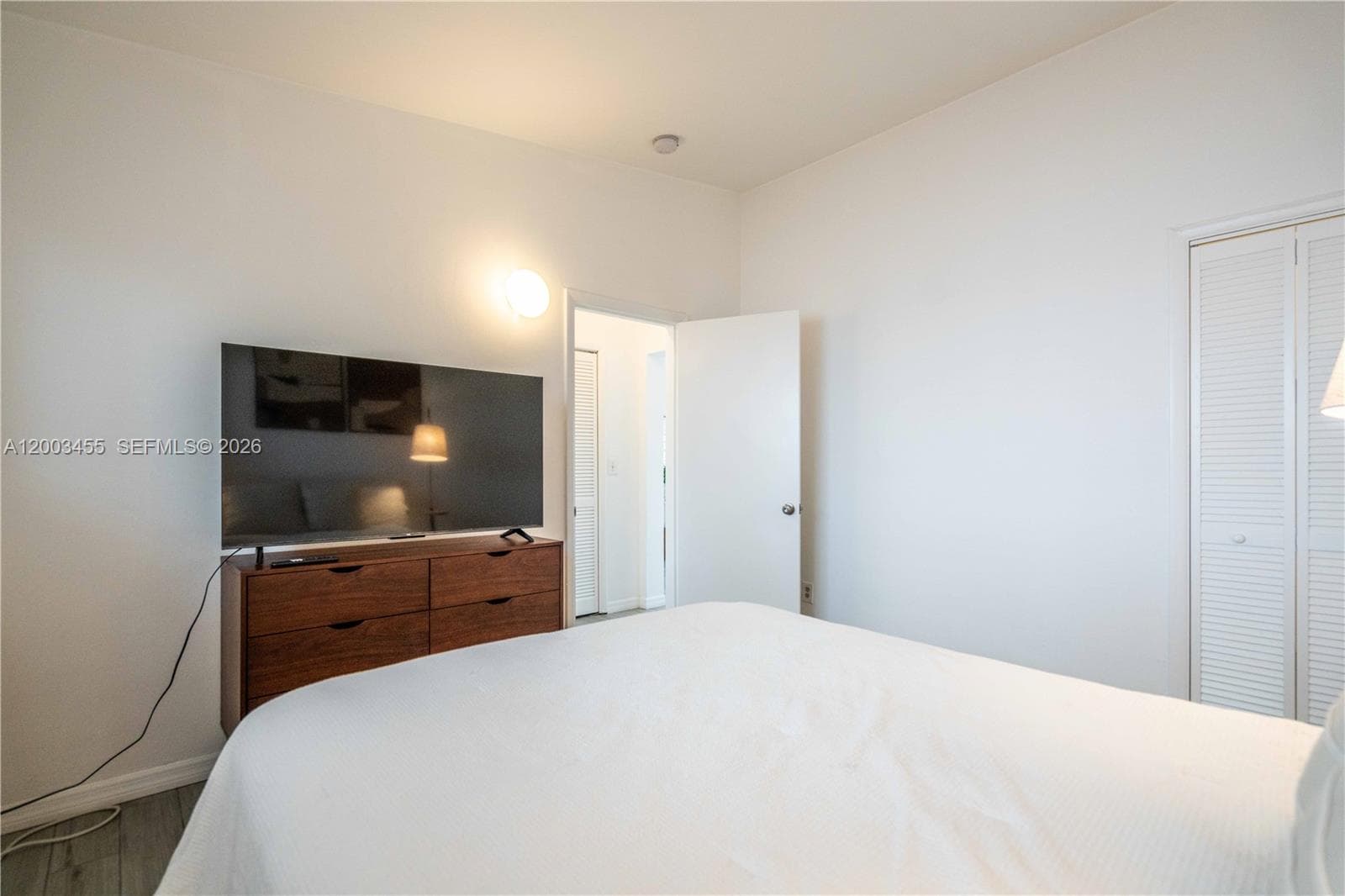 1750 Treasure Dr 7 photo 12