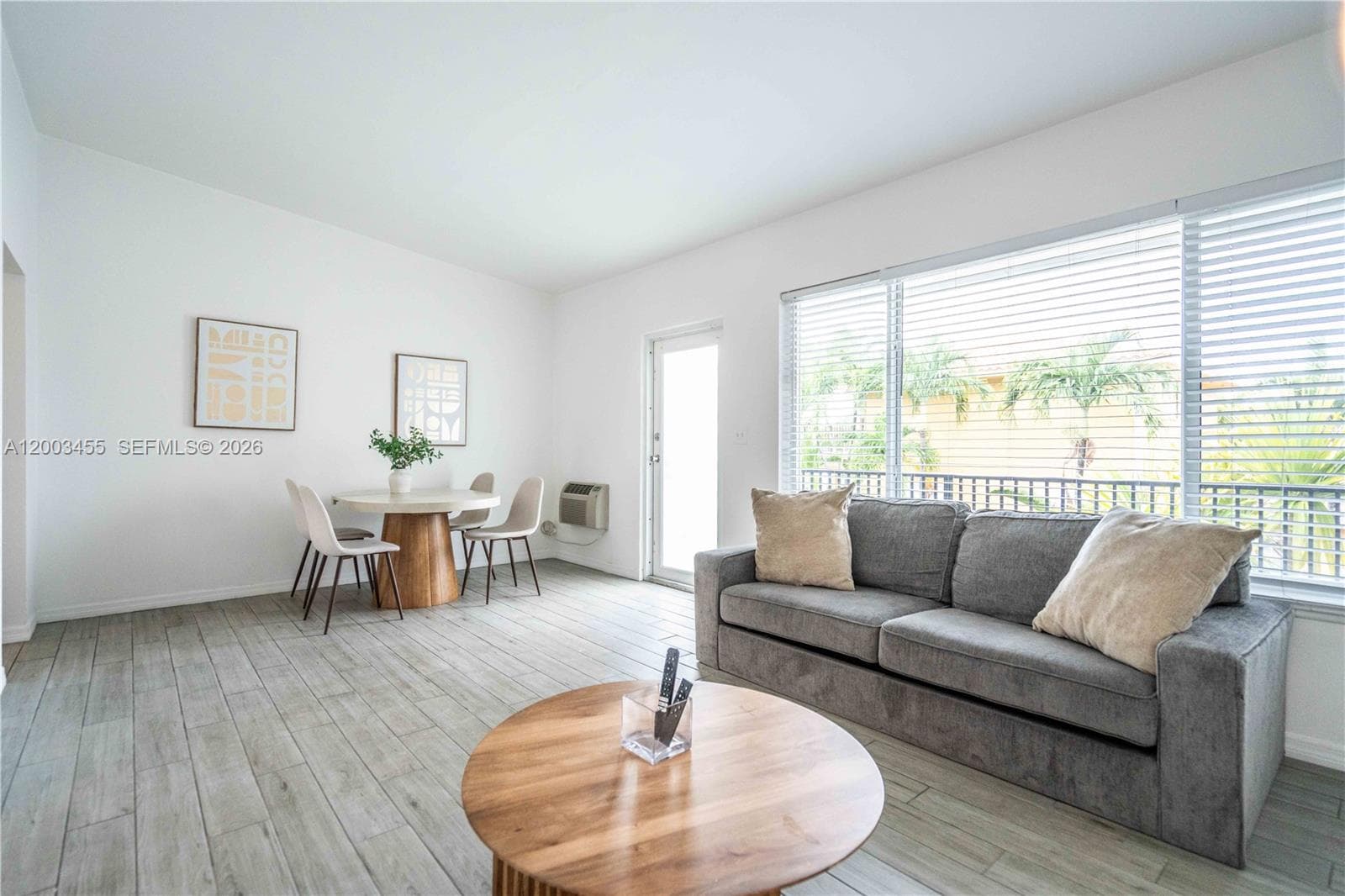 1750 Treasure Dr 7 photo 3