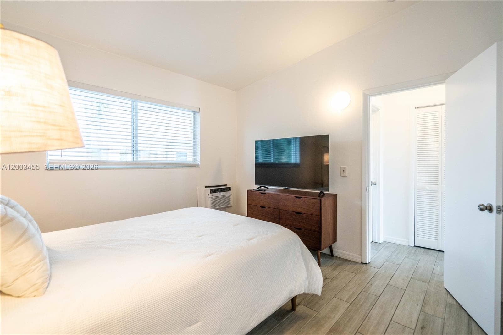 1750 Treasure Dr 7 photo 10