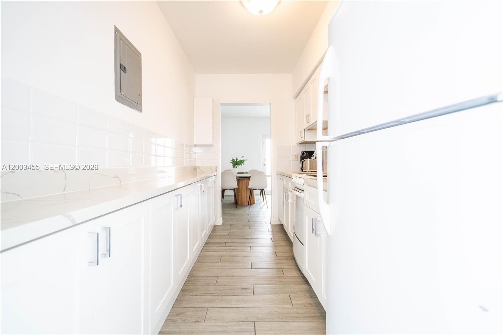 1750 Treasure Dr 7 photo 8