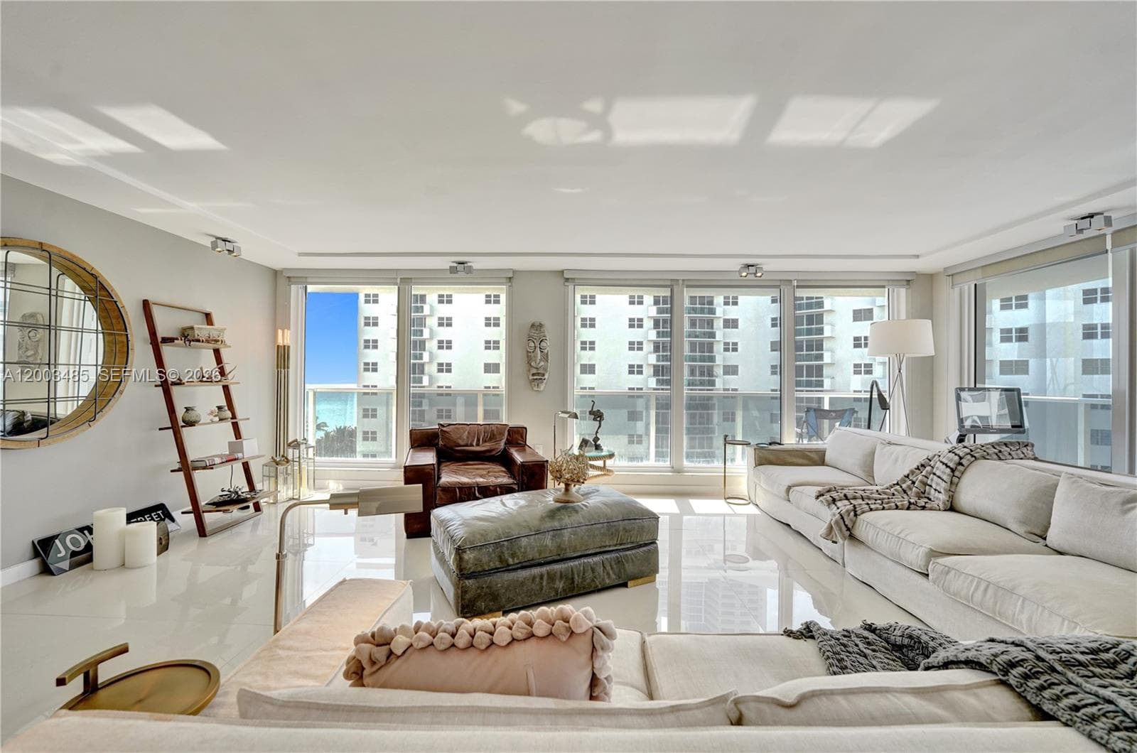 2751 S Ocean Dr 908S photo 3