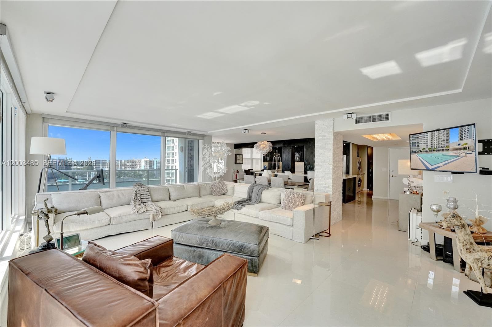 2751 S Ocean Dr 908S photo 1