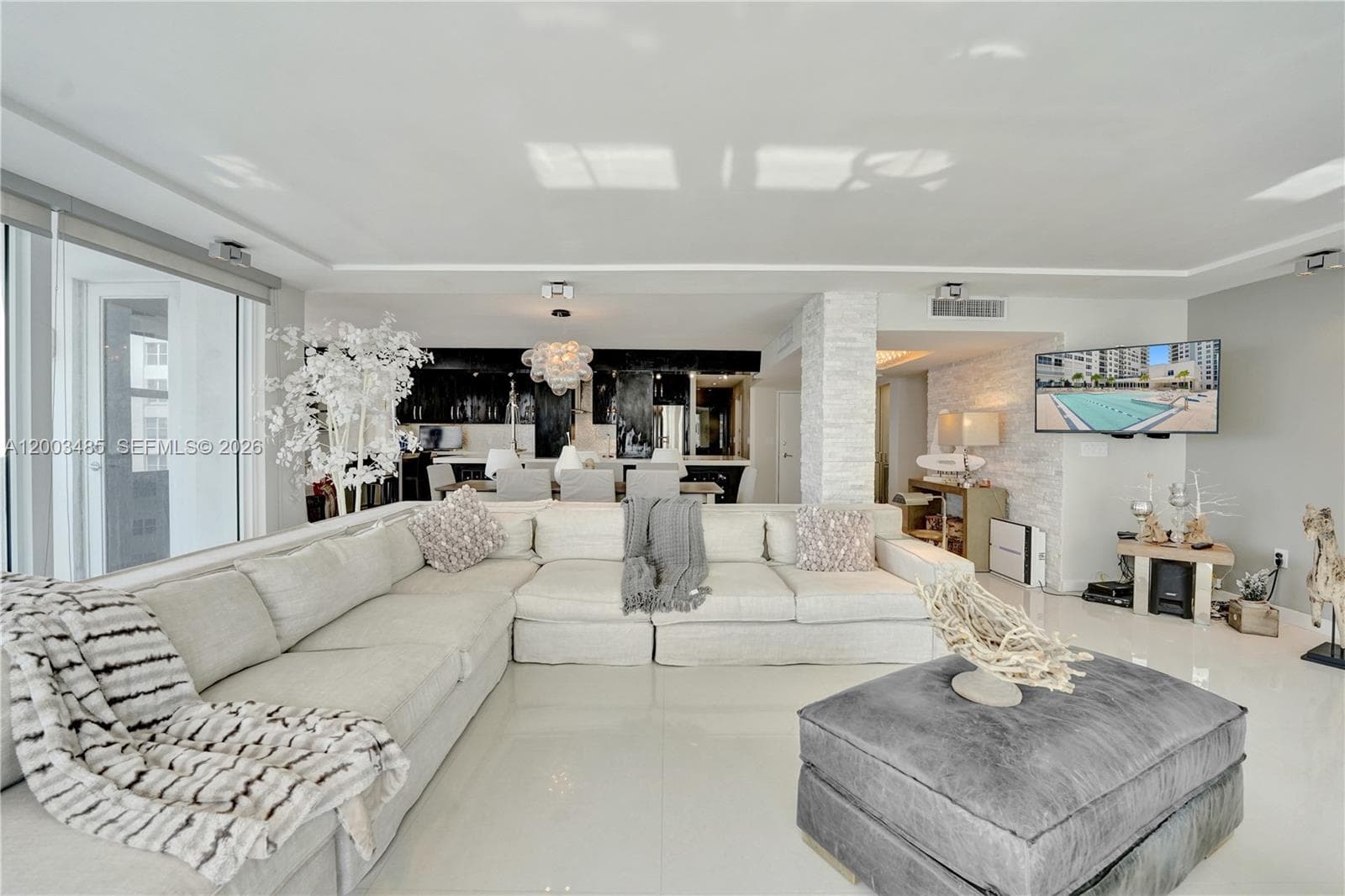 2751 Ocean Dr 908S photo 4