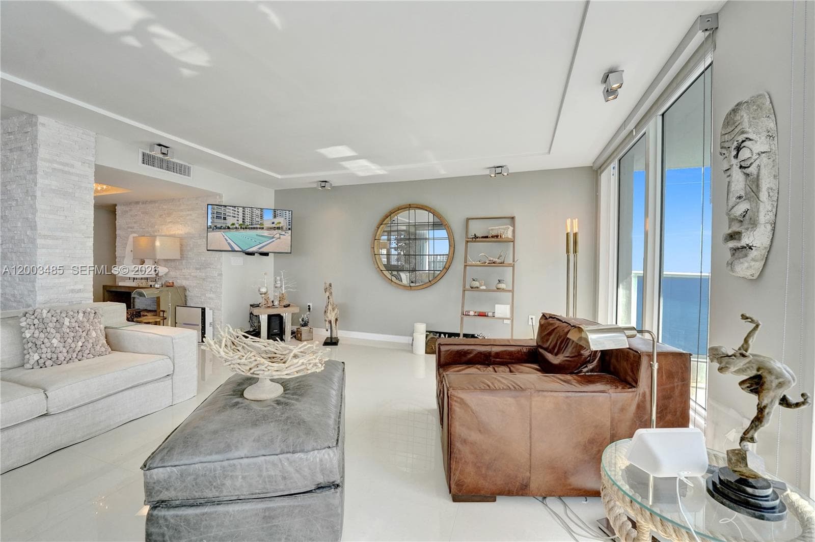 2751 S Ocean Dr 908S photo 8