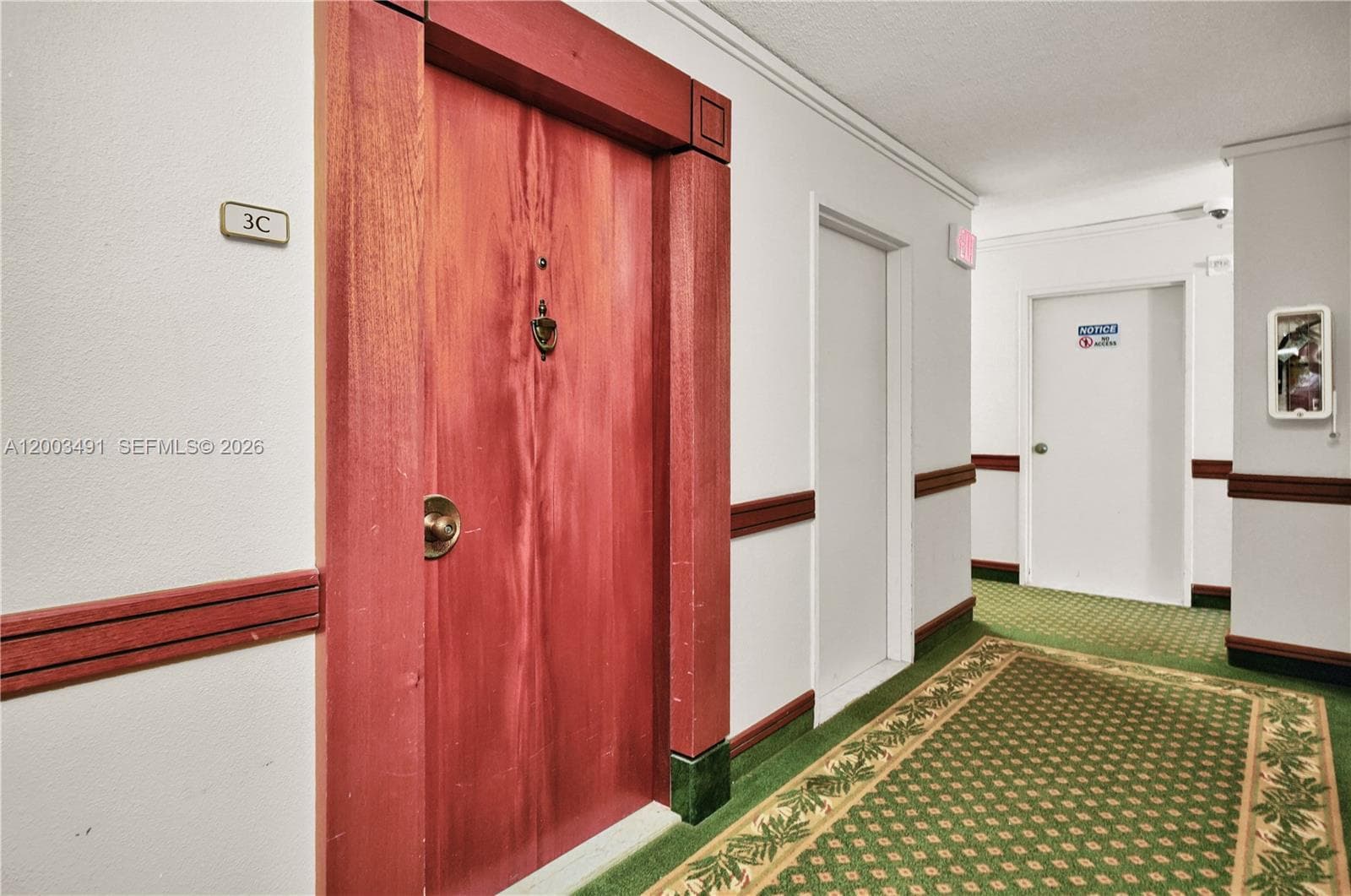 5555 Collins Ave 3C photo 2