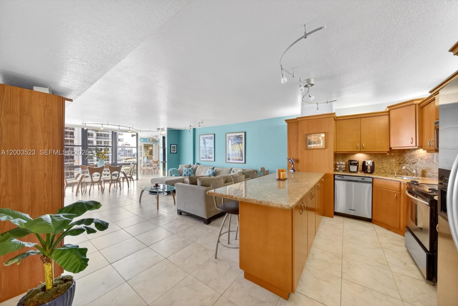 6423 Collins Ave 1204 photo 5