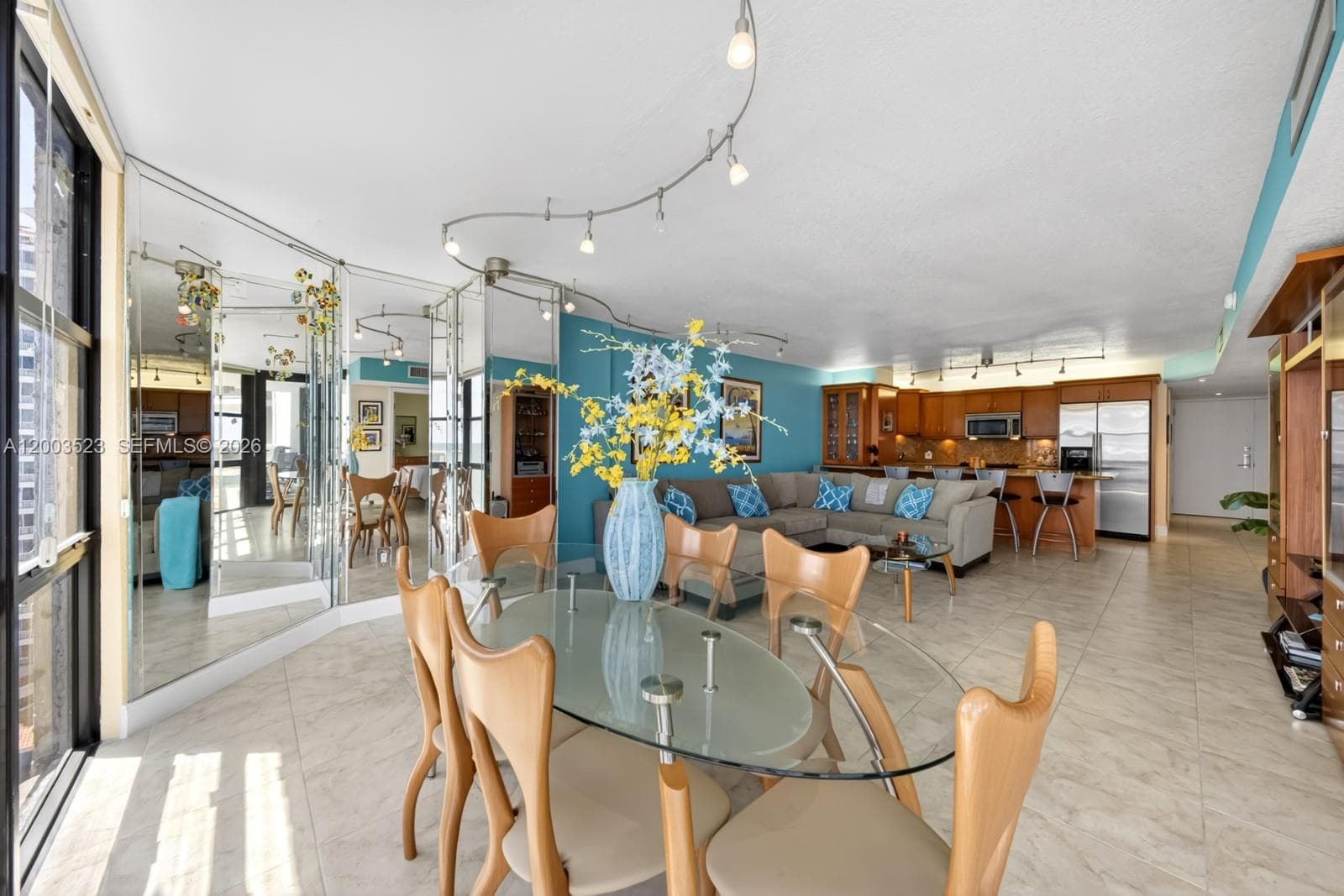 6423 Collins Ave 1204 photo 9