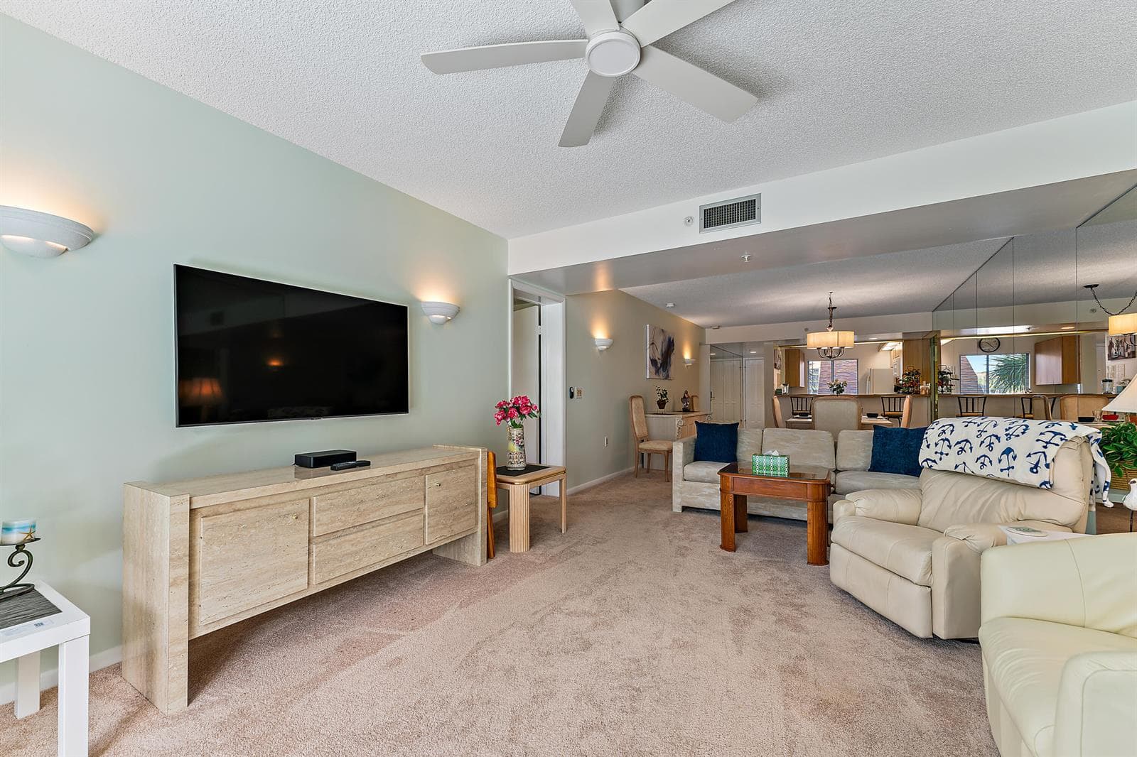 1001 Seafarer Circle 204 photo 20