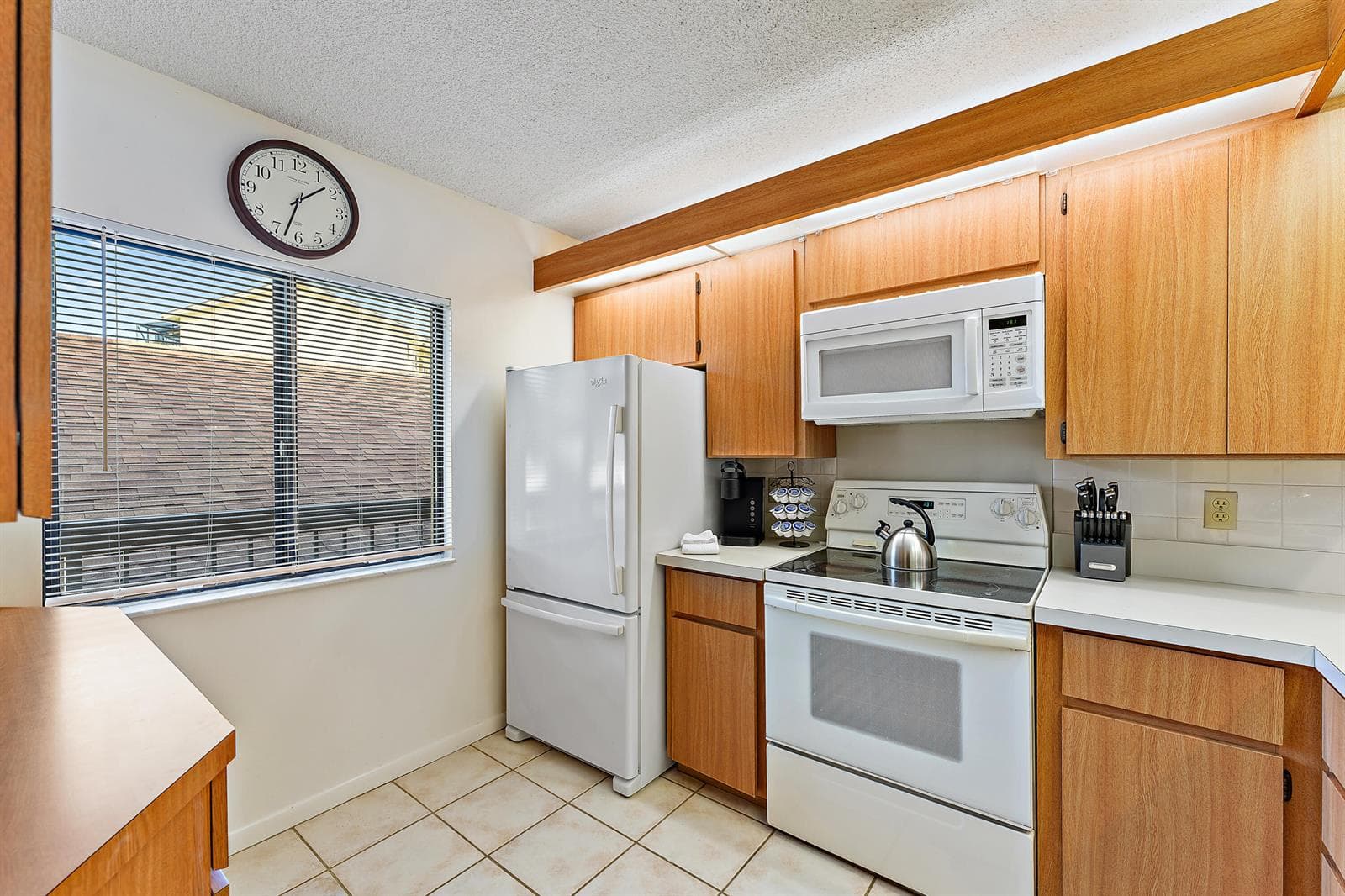 1001 Seafarer Circle 204 photo 9