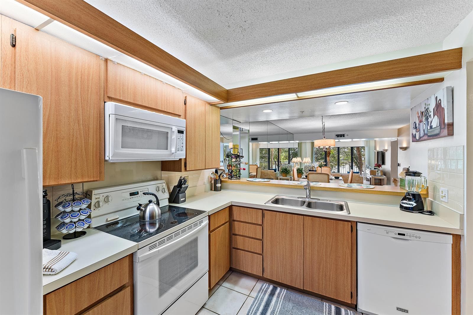 1001 Seafarer Circle 204 photo 10