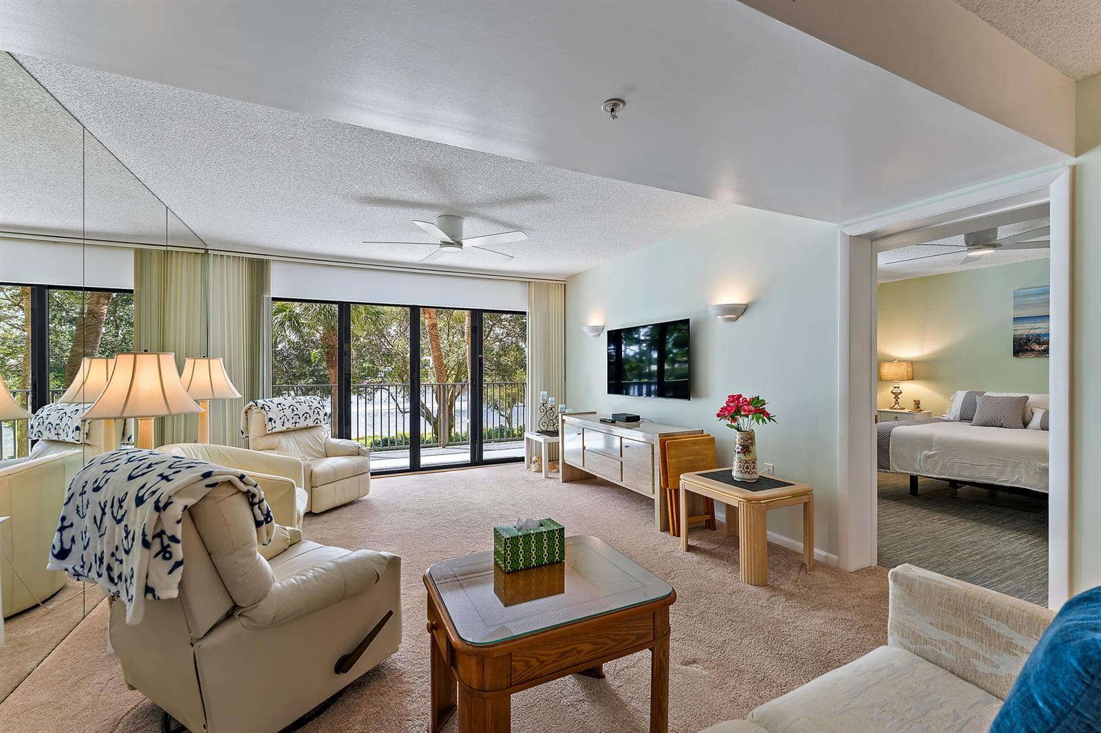1001 Seafarer Circle 204 photo 18