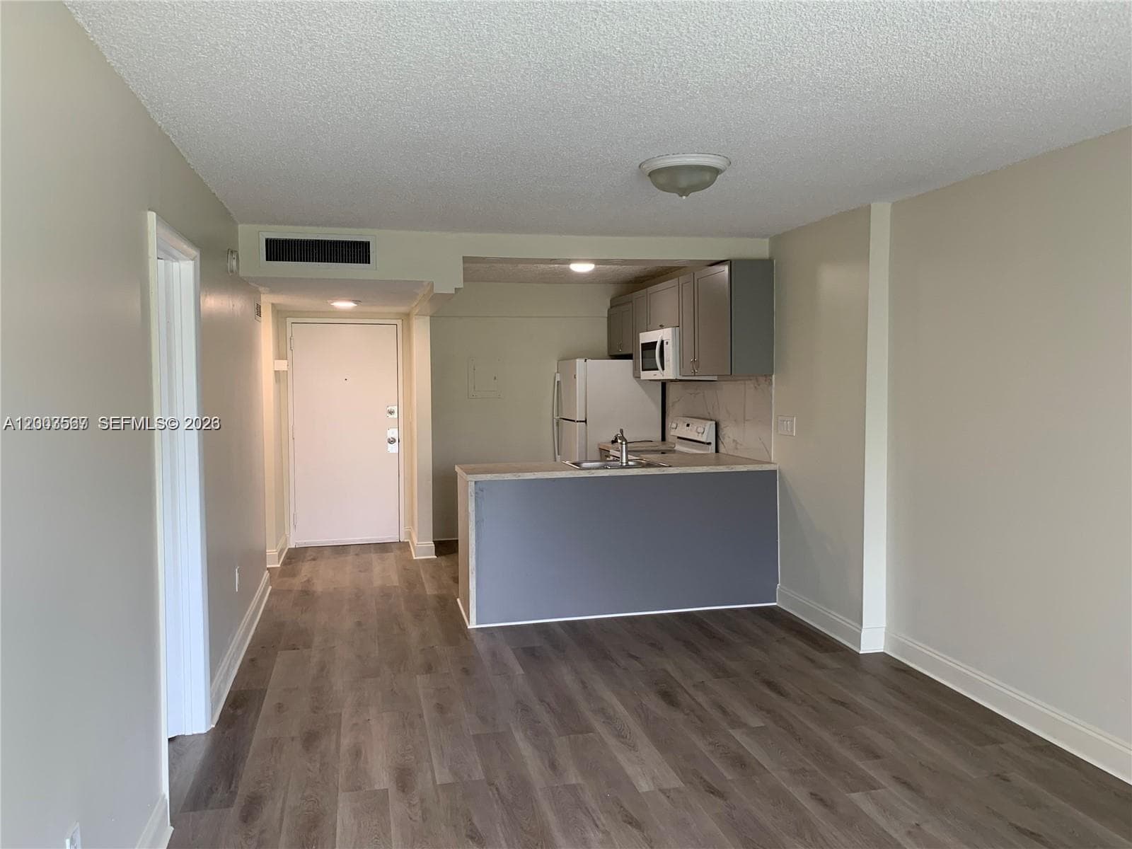 16465 22nd Ave 511 photo 4