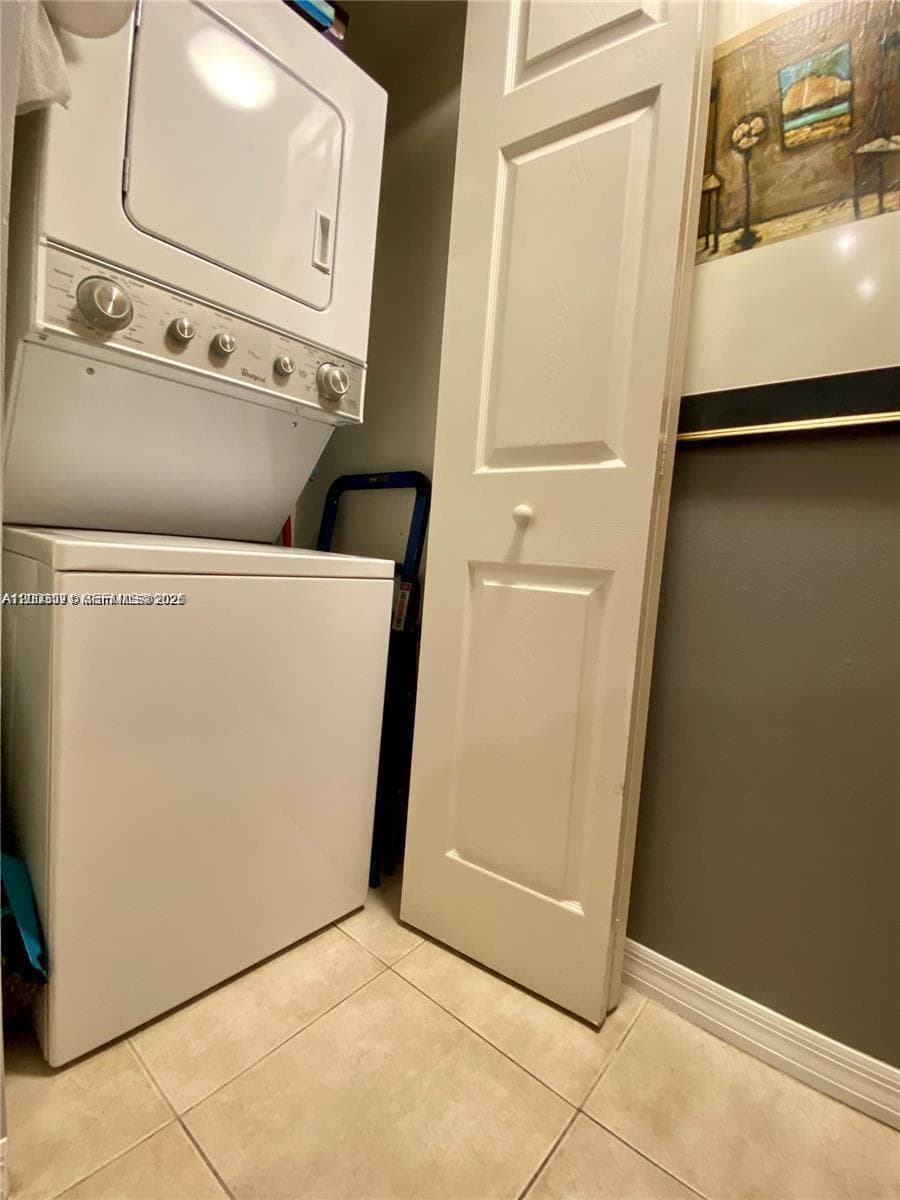 2080 S Ocean Dr 707 photo 13