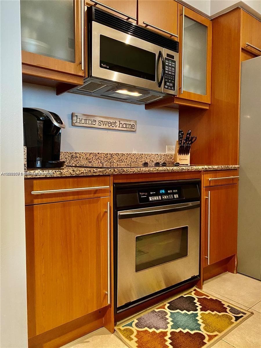 2080 Ocean Dr 707 photo 9
