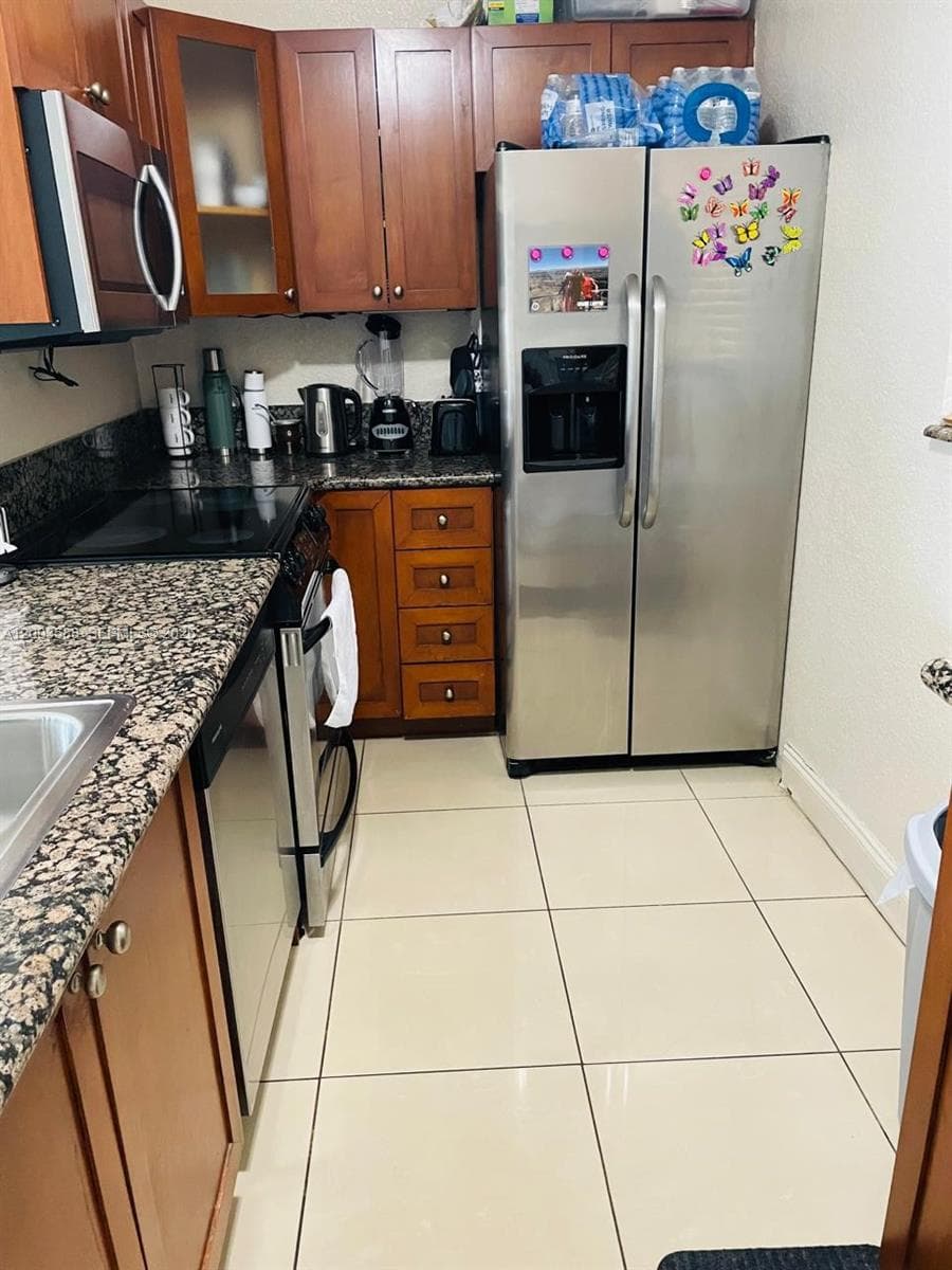 3601 170th St 202 photo 3