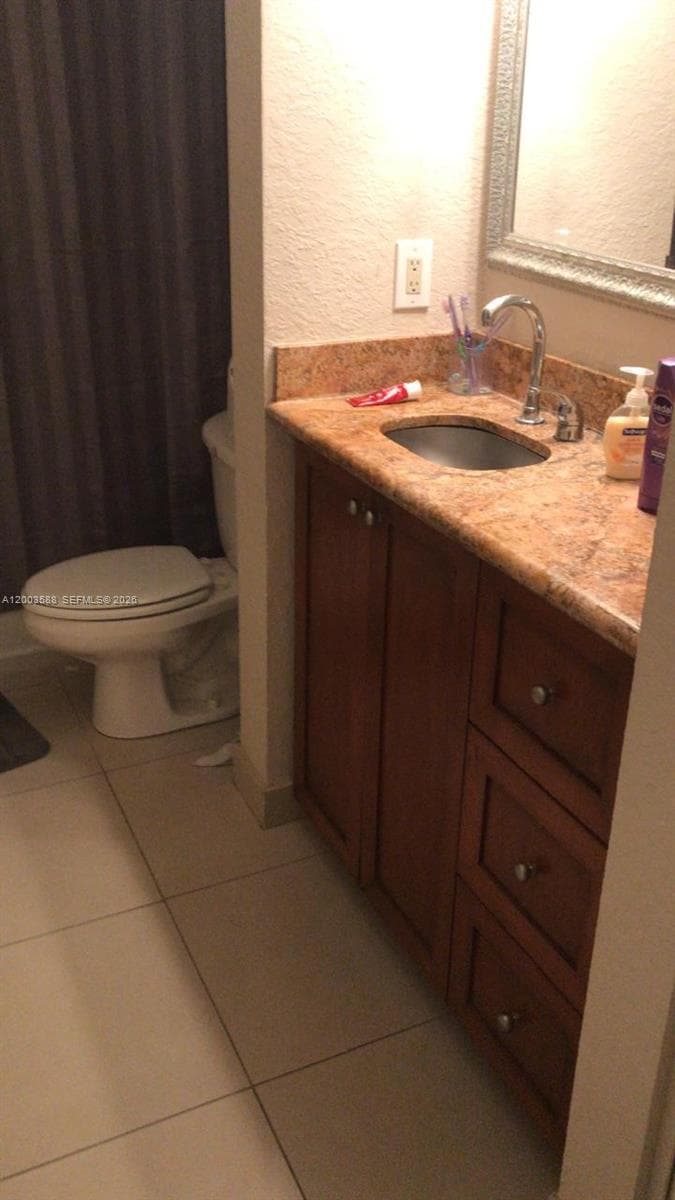 3601 170th St 202 photo 8