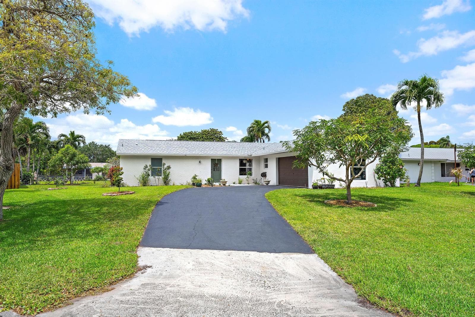 9831 Hyacinth Circle S photo 2