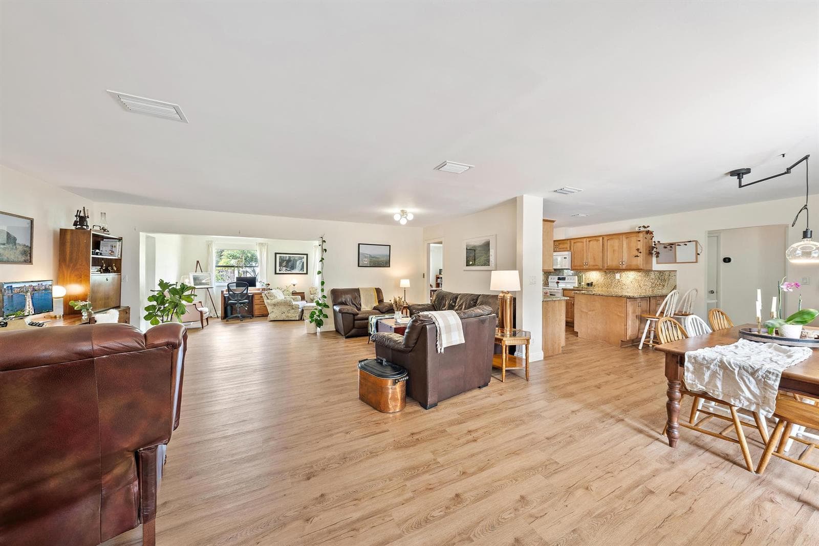 9831 Hyacinth Circle S photo 6
