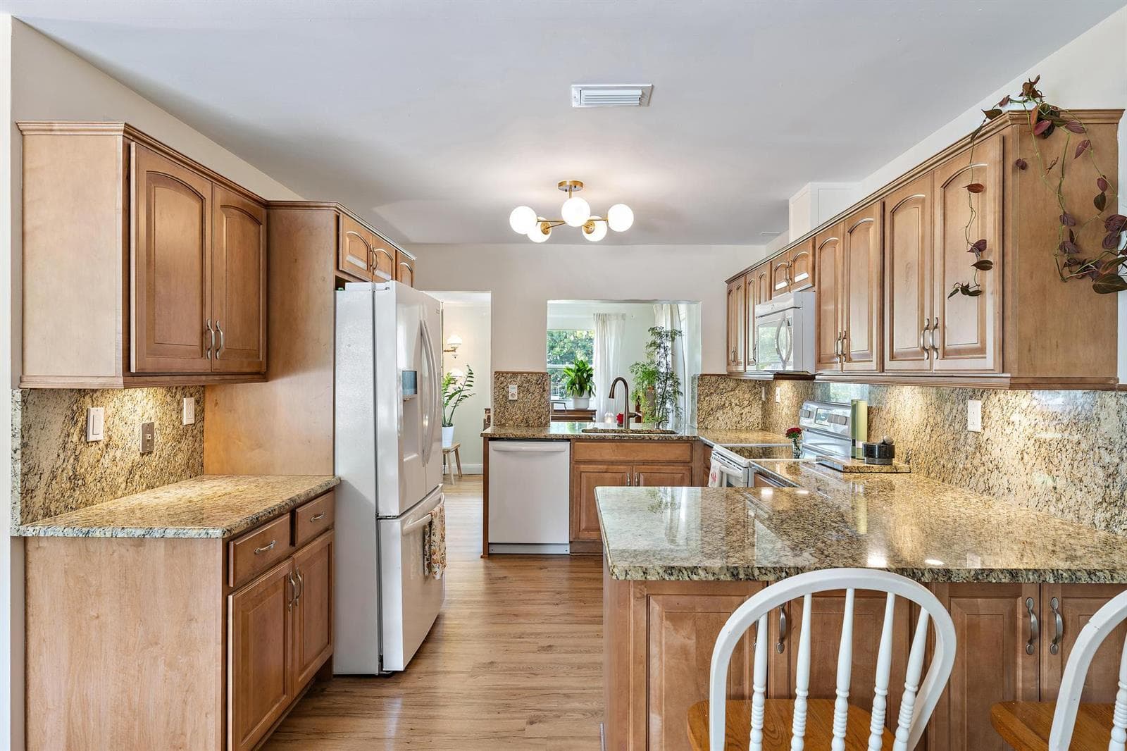 9831 Hyacinth Circle S photo 10