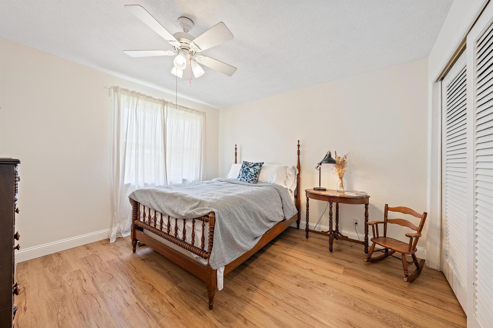 9831 Hyacinth Circle S photo 15