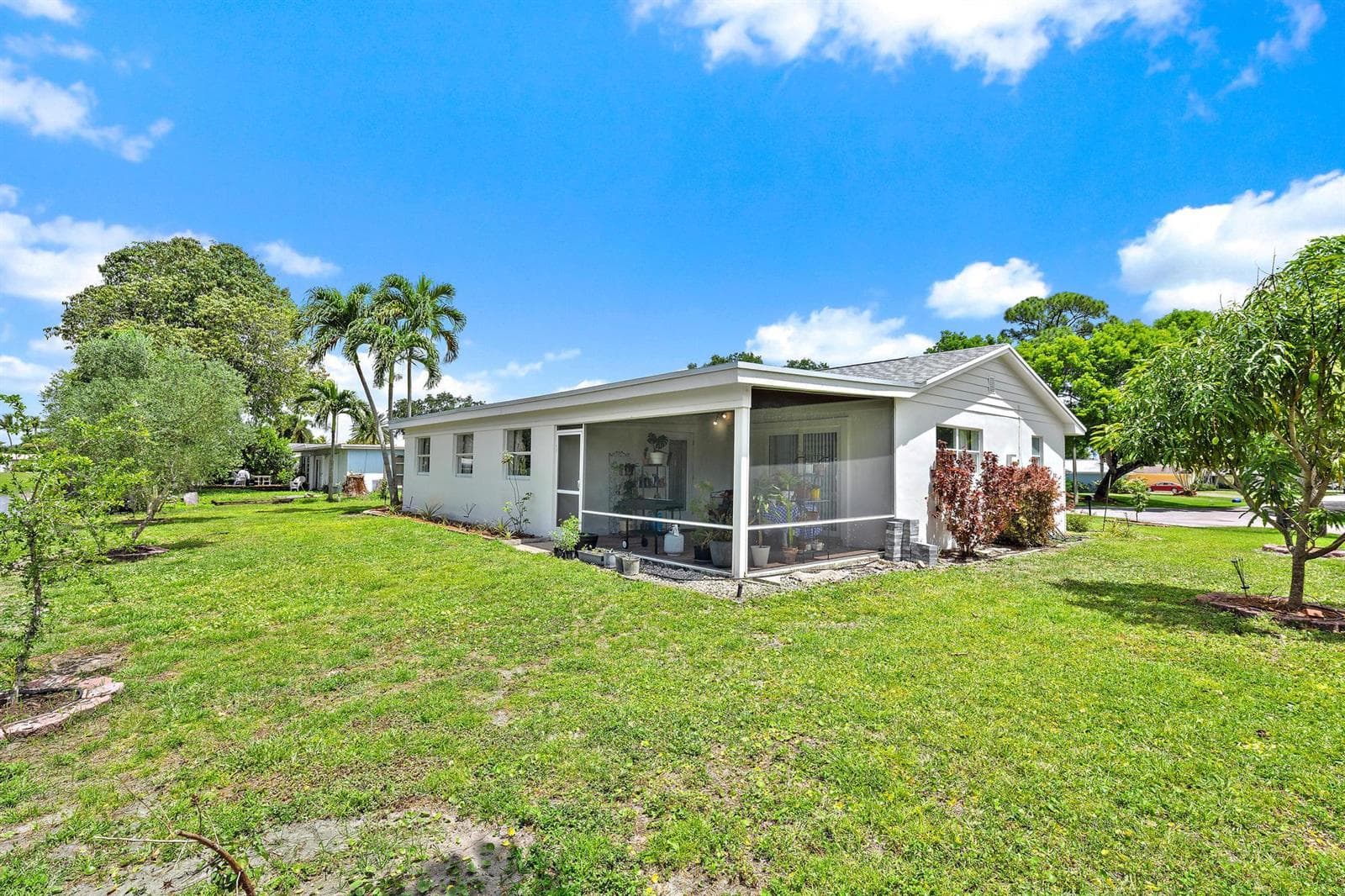 9831 Hyacinth Circle S photo 19