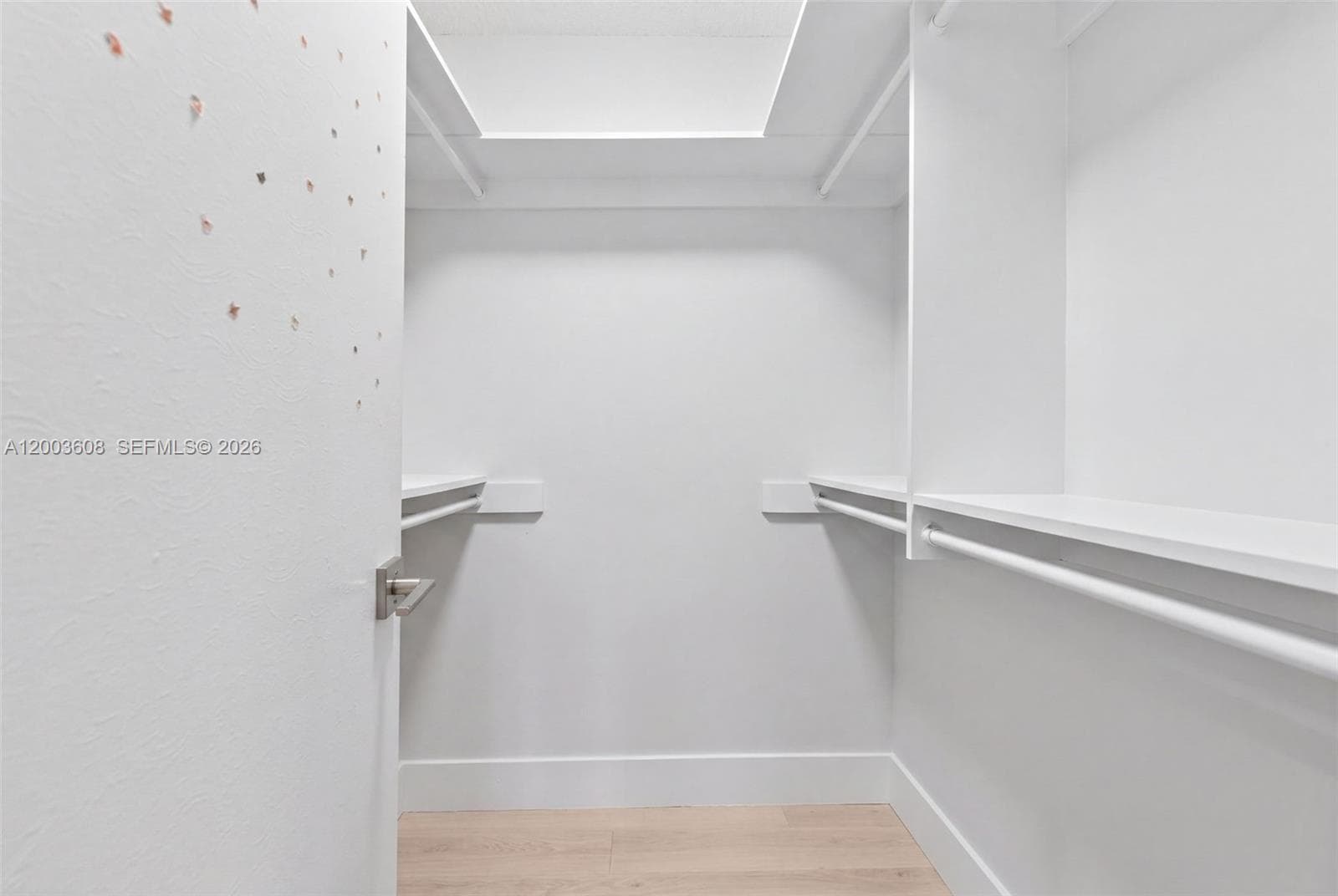 401 Golden Isles Dr 303 photo 9