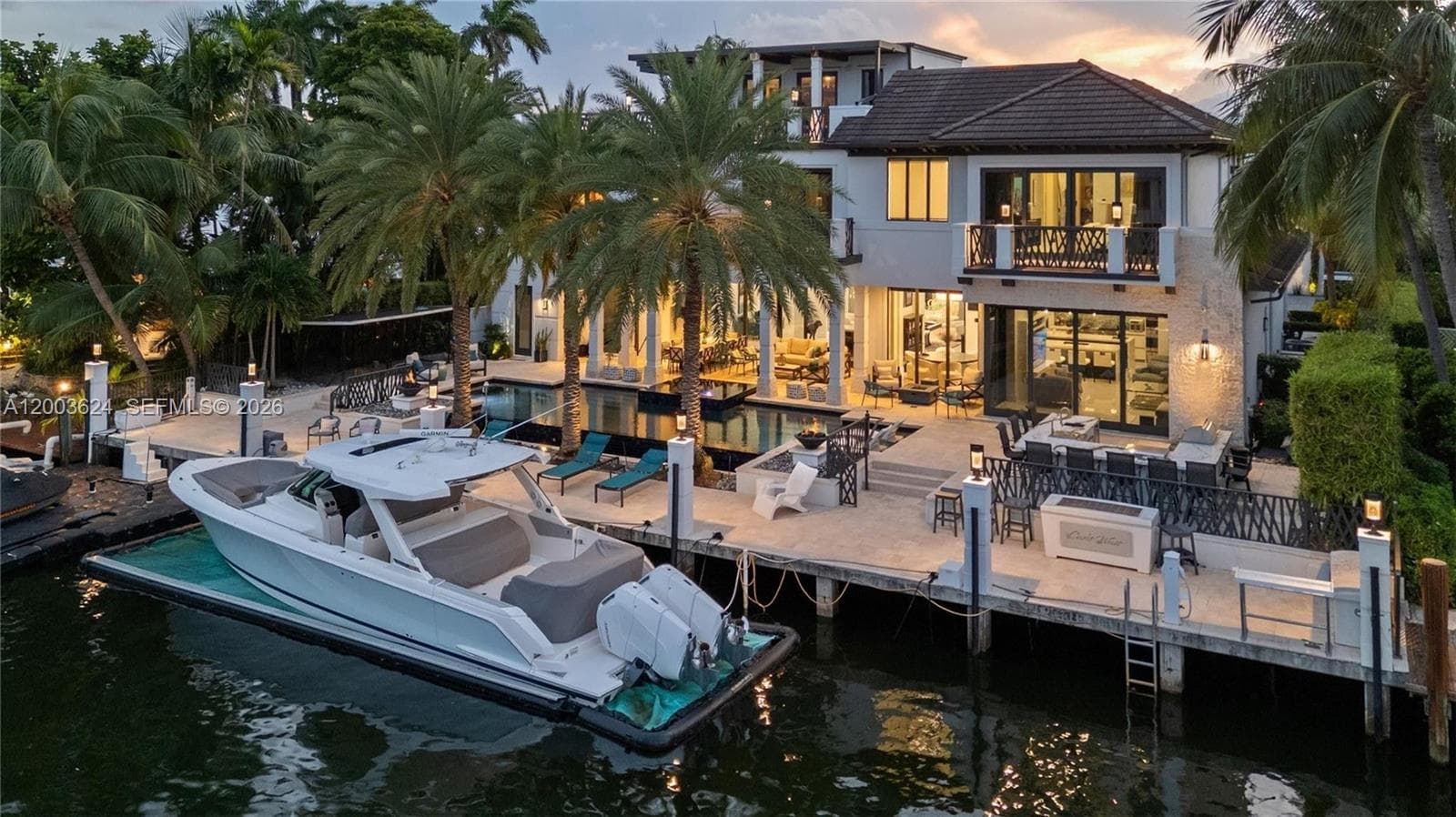 720 Isle Of Palms Dr photo 2