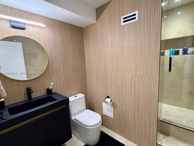 2501 Ocean Dr 833 (AVAILABLE MAY) photo 6