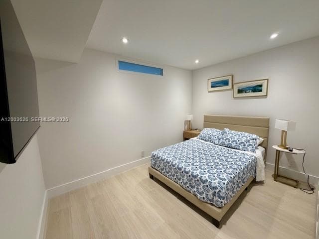 2501 Ocean Dr 833 (AVAILABLE MAY) photo 11