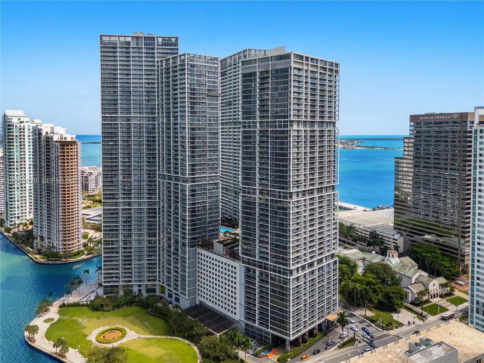 485 Brickell Ave 4501 photo 1