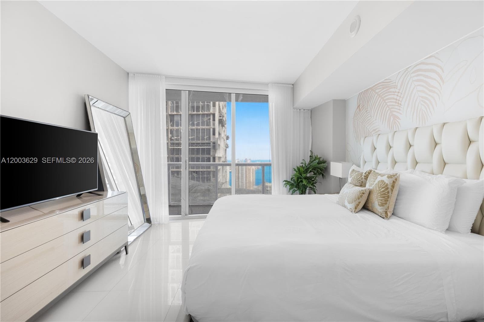 485 Brickell Ave 4501 photo 15