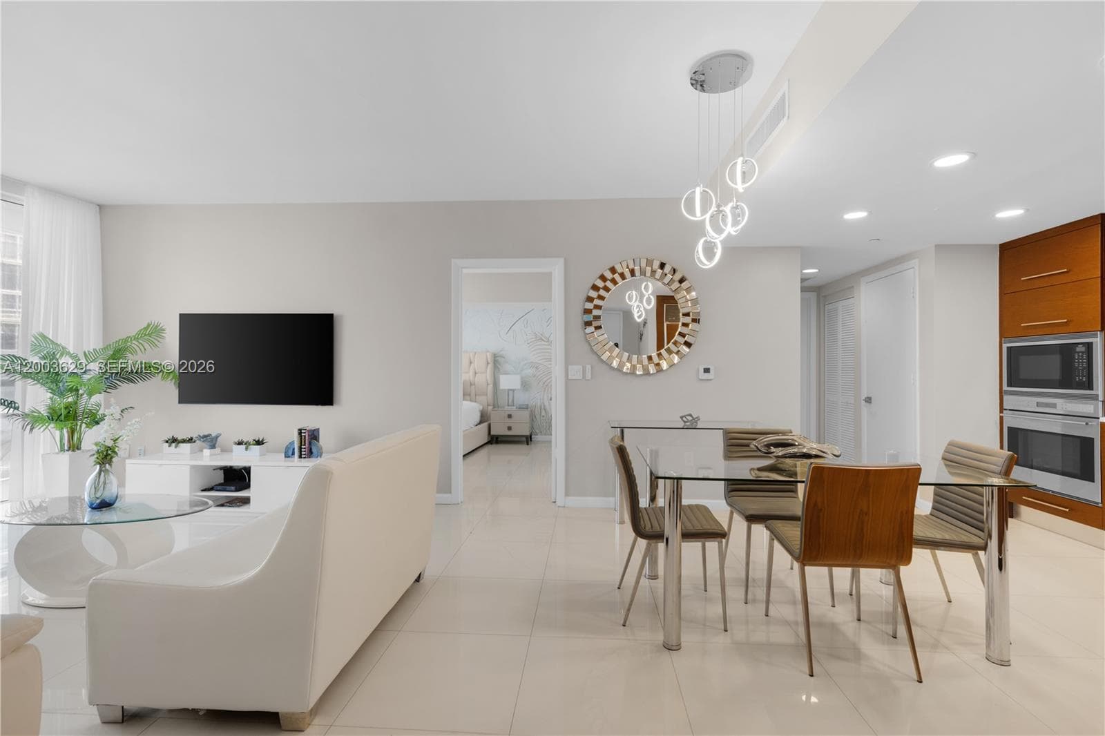 485 Brickell Ave 4501 photo 4