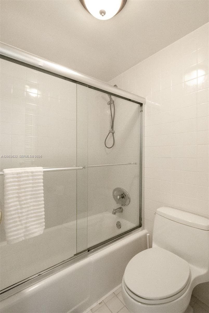 100 Lincoln Rd 439 photo 8