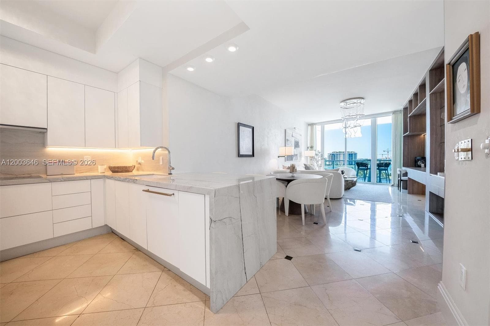 100 Pointe Dr 702 photo 13