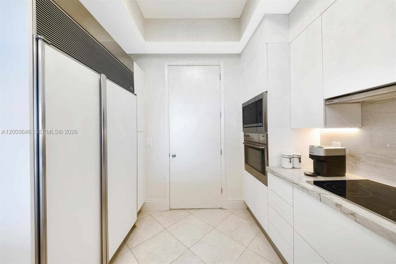 100 Pointe Dr 702 photo 12